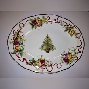 Royal Albert Old Country Roses Christmas Tree Oval Platter, 13-Inch, NEW